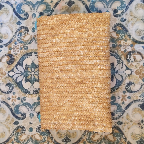 Shiraleah Chicago Straw Clutch - Picture 5 of 5